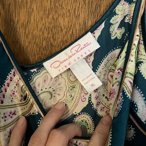 Oscar de la Renta Nightgown